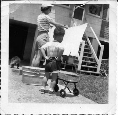Snookie_and_Binky_Kansas_Ave_DC_1954.jpg